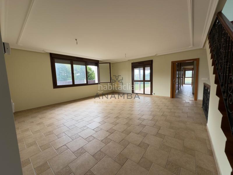 Foto 5bdd960c-e14b-4f31-9445-663e797d8ee7. Casa en Santa María del Mar - El Puerto Castrillón