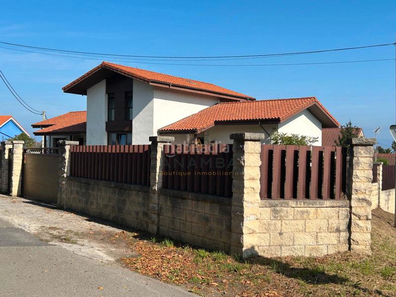 Foto 6f82f5f2-c9ef-4a68-8904-fd8705ed946e. Casa en Santa María del Mar - El Puerto Castrillón