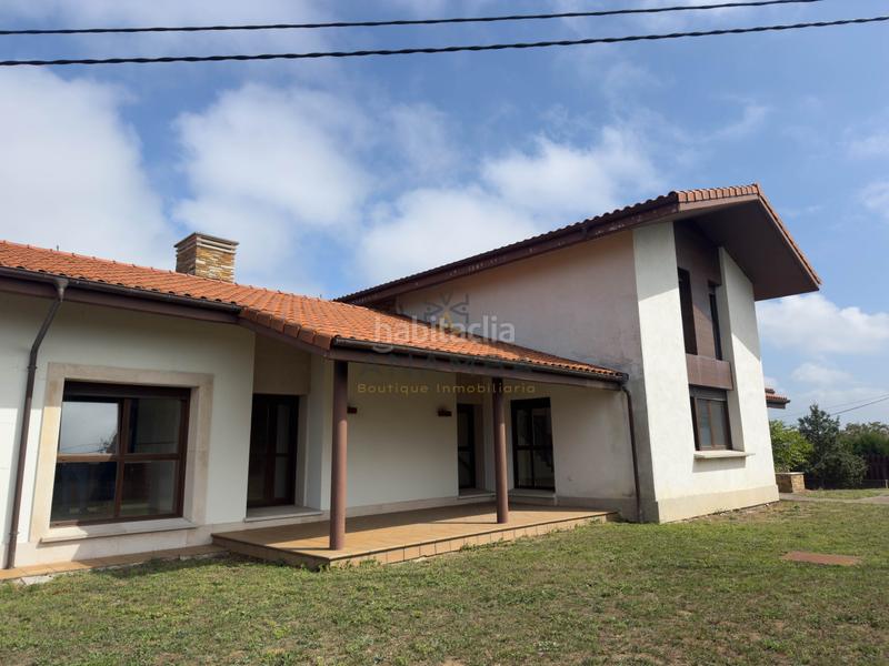 Foto c67434fc-ddb7-47a8-8202-94c6d9adc38d. Casa en Santa María del Mar - El Puerto Castrillón