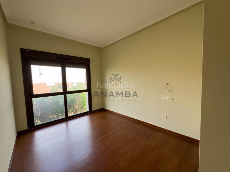 Foto df0309b8-0a0a-459d-b5d6-756889c7d936. Casa en Santa María del Mar - El Puerto Castrillón