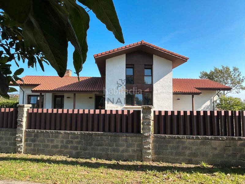 Foto fdacf5c5-740a-41cd-8a17-5c6fffeccacf. Casa en Santa María del Mar - El Puerto Castrillón