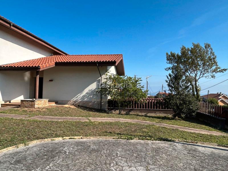 Foto b626c5a3-ebd1-4899-9801-9b9b42e4ac24. Maison avec parking piscine dans Santa María del Mar - El Puerto Castrillón