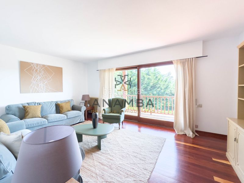 Foto 4a63b1a6-2260-484e-a0d6-74057e9daab4. Casa amb aparcament piscina a Somió Gijón