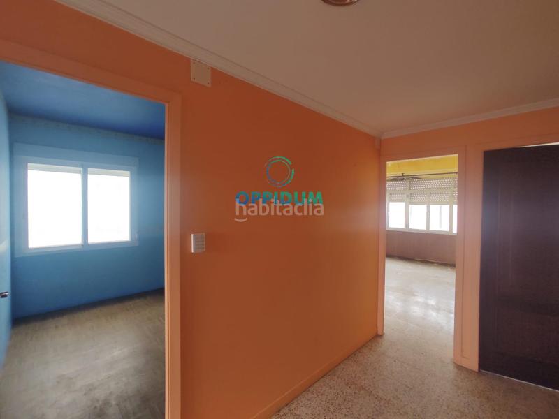 Foto 303cffeb-5869-4984-a57f-a3ffd90e9580. Casa a Coristanco