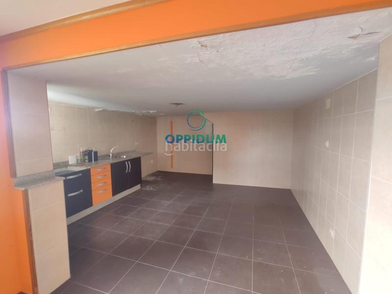 Foto 46d9714c-5e0f-4cd5-a49a-797635f8a9d3. Casa a Coristanco