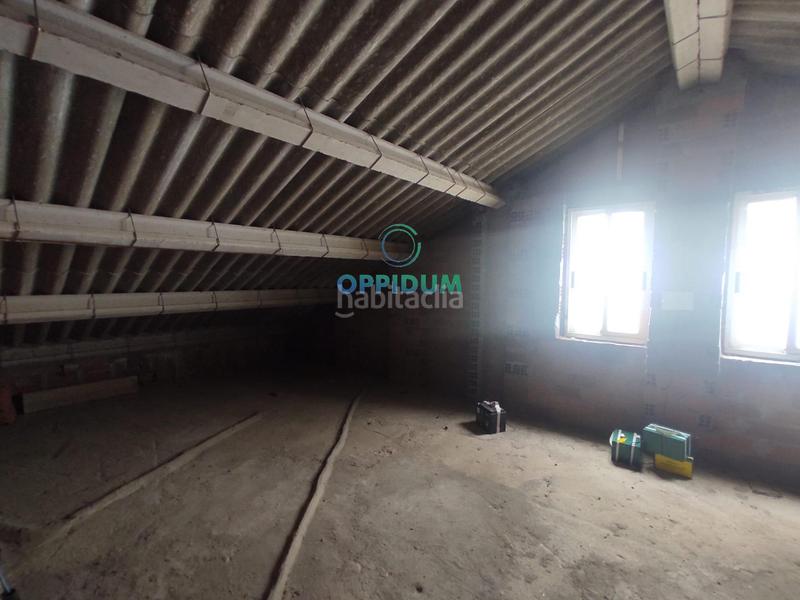 Foto dc6670e2-d02f-45f4-864d-de5dc1cacdd2. Casa a Coristanco