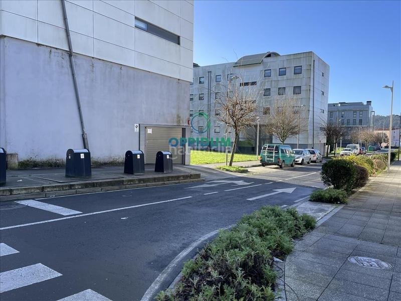 Foto 7d0a286a-e161-40ba-8d74-2ff98469e0f0. Autoparkplatz in calle federica montseny 26 in Castiñeiriño - Cruceiro de Sar Santiago de Compostela