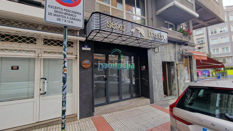 Foto 9f54b2ad-15c0-4409-a1eb-55bffebfd2f9. Local comercial local a pie de calle en san vicente esquina ronda de outeiro, Os Mallos, a coruña en Coruña (A)