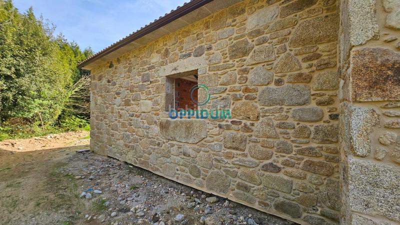Foto 2ac51231-2379-4cd2-85f5-961cb4610c34. Chalet con riscaldamento in Arteixo pueblo Arteixo