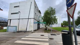 Aparcament cotxe a Alfredo vicenti 22. En venta plazas de garaje en calle alfredo vicenti n 22, santiag