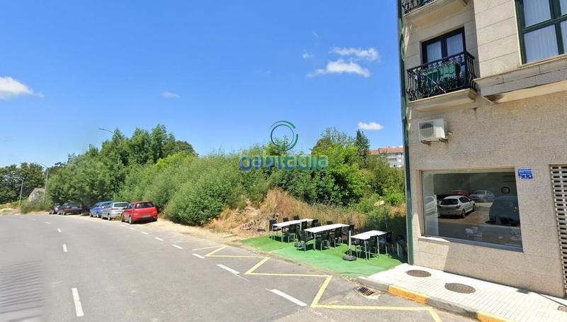Foto 1069e374-82f7-4b0e-ab50-0a792c02bcf9. Terrain résidentiel dans O Milladoiro Ames