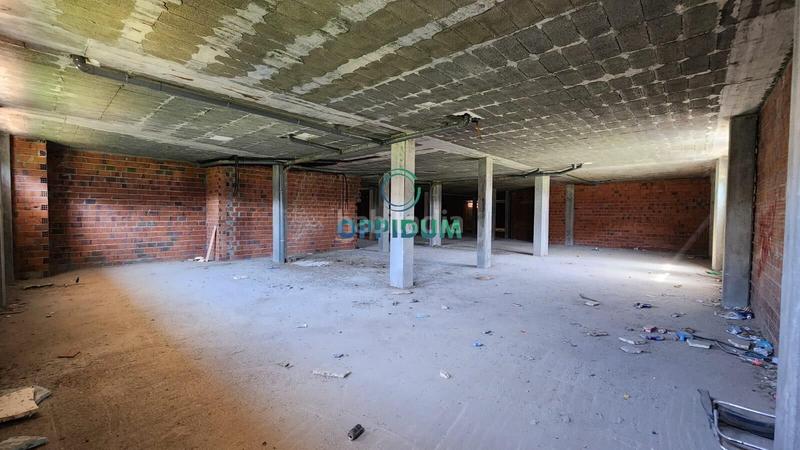 Foto 4d753bbd-9c12-4dfb-9868-bf25119e5329. Local comercial en xesteira 4 se vende amplio local comercial en rúa xesteira, bertamiráns , a coruña en Ames