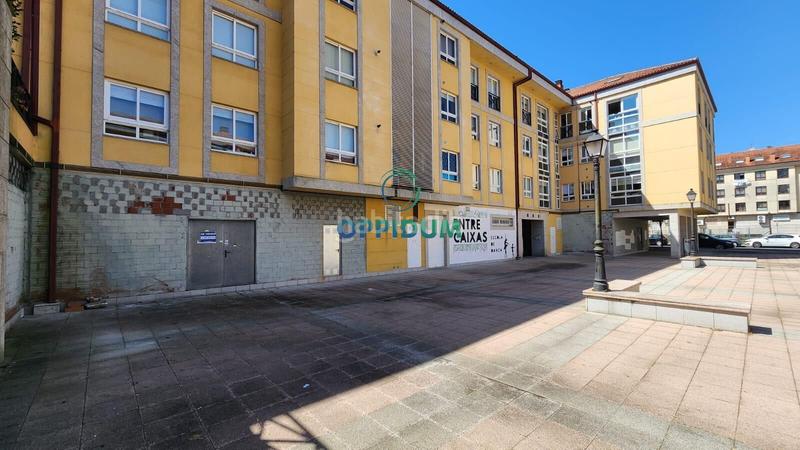 Foto 5d174b55-e714-4ded-9f45-3ea6926623e5. Local comercial en xesteira 4 se vende amplio local comercial en rúa xesteira, bertamiráns , a coruña en Ames