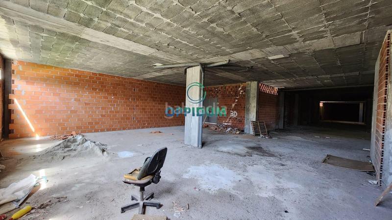 Foto 8025c988-395f-46f0-9561-85d8f648f1ed. Local comercial en xesteira 4 se vende amplio local comercial en rúa xesteira, bertamiráns , a coruña en Ames