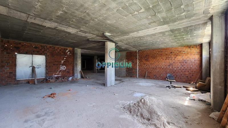 Foto abc05624-3153-4833-8abe-247eb5c1abaf. Local comercial en xesteira 4 se vende amplio local comercial en rúa xesteira, bertamiráns , a coruña en Ames