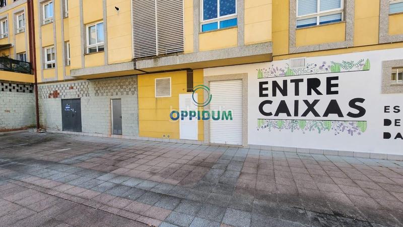 Foto ac4227e3-985f-4925-9aa9-e3a3a243b2ad. Local comercial en xesteira 4 se vende amplio local comercial en rúa xesteira, bertamiráns , a coruña en Ames