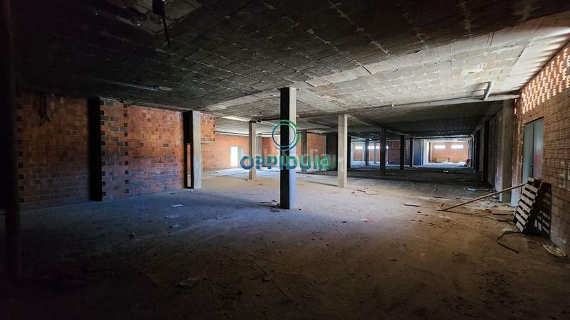 Foto 2f796ac8-dd18-47e5-bc15-03ebcc69511e. Local comercial en xesteira 4 se vende amplio local comercial en rúa xesteira, bertamiráns , a coruña en Ames
