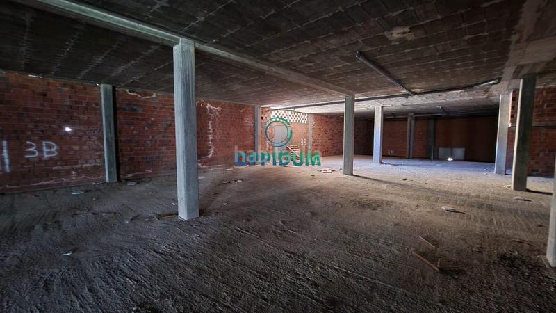 Foto 505299a8-7701-40f5-8d68-d9a1a9a0e978. Local comercial en xesteira 4 se vende amplio local comercial en rúa xesteira, bertamiráns , a coruña en Ames