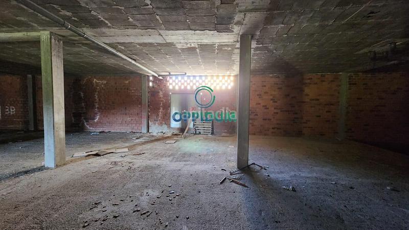 Foto 6a5527ef-04ad-424a-9c0d-53a76ccb5db5. Local comercial en xesteira 4 se vende amplio local comercial en rúa xesteira, bertamiráns , a coruña en Ames
