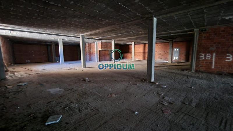 Foto e4daecb4-6a8c-4ee0-a5c0-d0ea00655b76. Local comercial en xesteira 4 se vende amplio local comercial en rúa xesteira, bertamiráns , a coruña en Ames