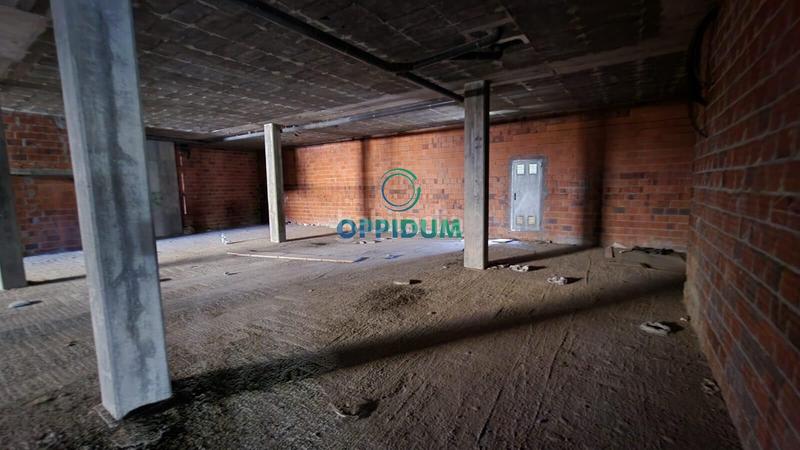 Foto ec491205-e085-4400-b21c-d62c7d5c06bf. Local comercial en xesteira 4 se vende amplio local comercial en rúa xesteira, bertamiráns , a coruña en Ames
