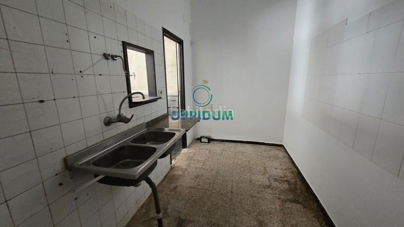 Foto 868c7f44-2951-49a1-b51d-dd5877ad9ce5. Local comercial en rio eume 20 venta local comercial en Ferrol