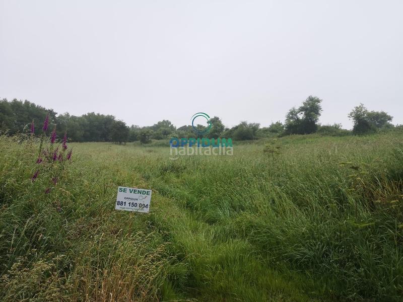 Foto f1de5acf-57dd-461a-a102-29eb710624b7. Terreno residenziale in calle calle da campiña in Santiago de Compostela