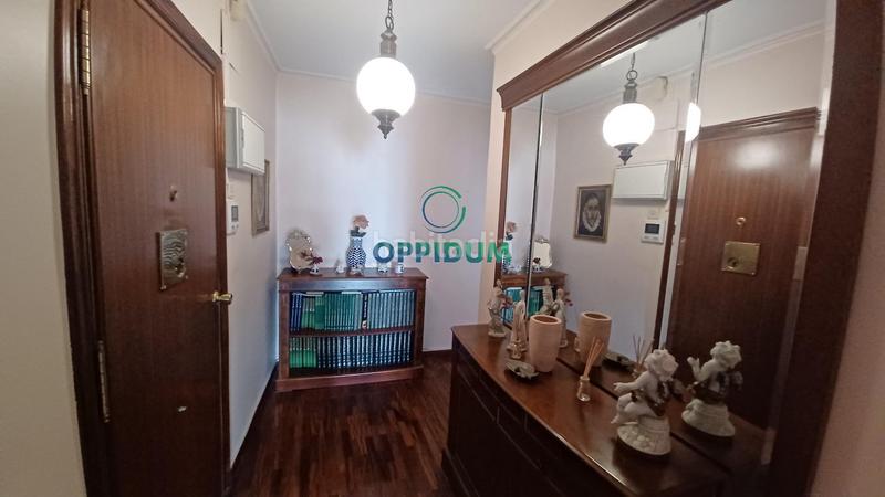 Foto baf63db0-f23f-4297-8442-b95b29ab28d8. Piso  en venta en zona bien comunicada de a coruña con vistas despejadas y todos los servicios cerca en Coruña (A)