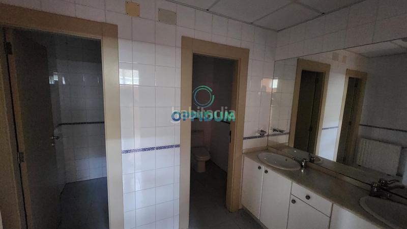 Foto 9824e9e5-8c9c-448a-84b9-a4d054f4ce1d. Local comercial en pedregal 4 venta local comercial , a coruña en Ames