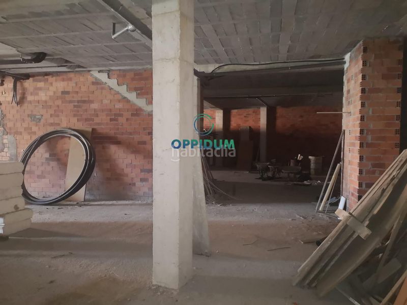 Foto 6f5a619d-a0b9-452e-8206-20d2ae500451. Local comercial a calle piñeiral 15 a Arzúa