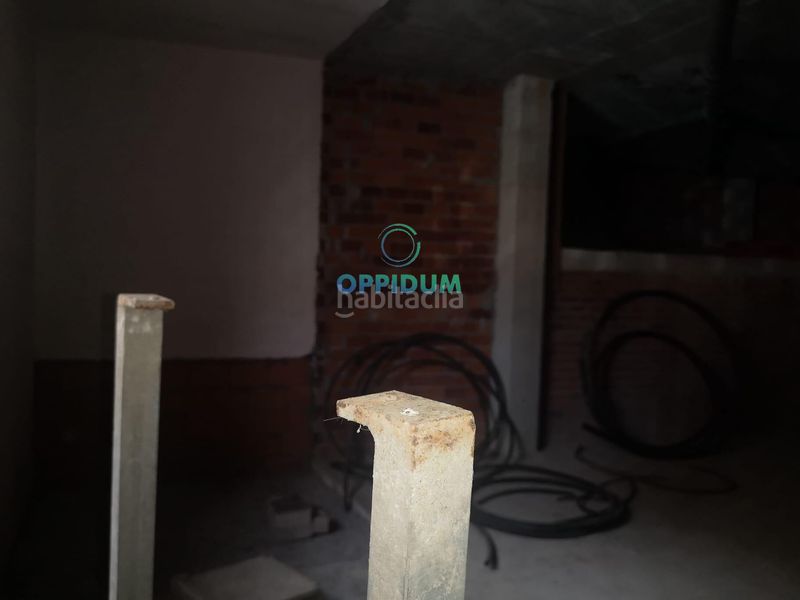 Foto d9b32360-dc46-4d7e-934f-29942a609081. Local comercial a calle piñeiral 15 a Arzúa