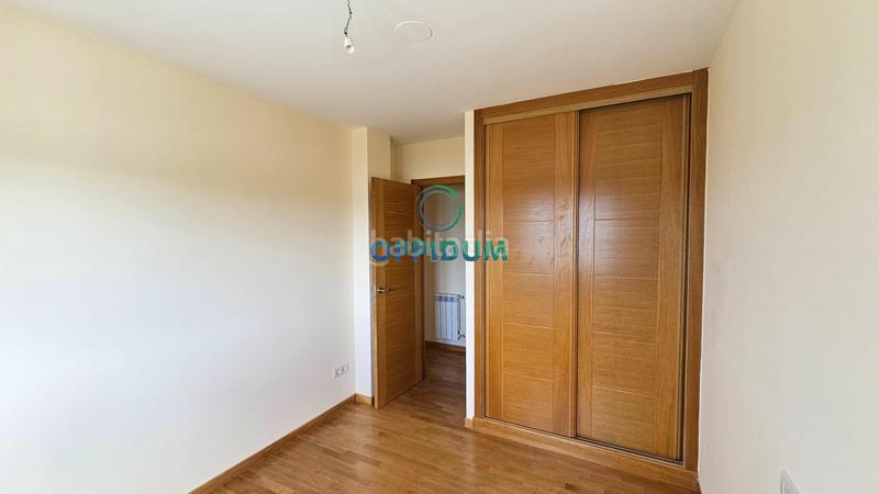 Foto 0710b5e9-cf92-42ac-a112-d492d1d15b2d. Office space in travesía francisco garcia picos 10 in Miño