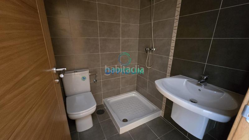 Foto 541a948a-a7f8-4b9f-9de9-6788d7af5246. Bureau avec parking dans Miño