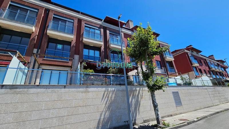 Foto 559d69b6-78bd-4af1-a832-482ec2aa5c70. Office space in travesía francisco garcia picos 10 in Miño