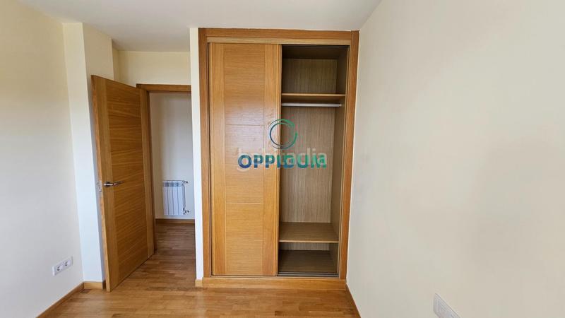 Foto 5db3b8eb-9737-458a-8d07-d756fa4f71ba. Office space in travesía francisco garcia picos 10 in Miño