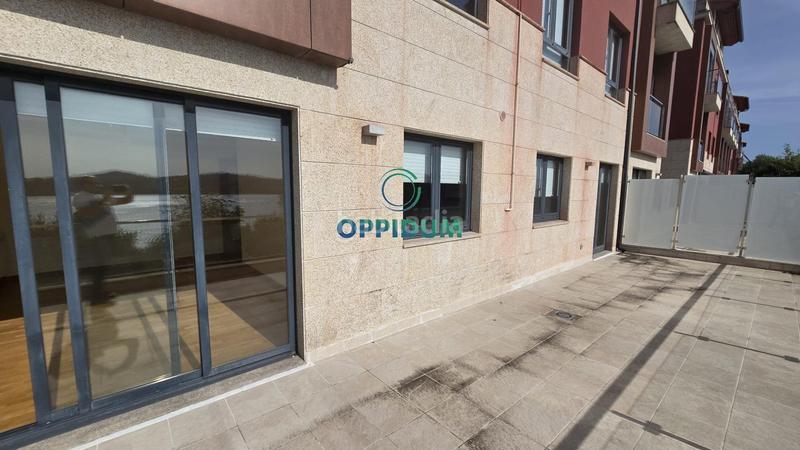 Foto ee6b9e74-75b7-49f6-9d75-5e44b72720ba. Bureau avec parking dans Miño
