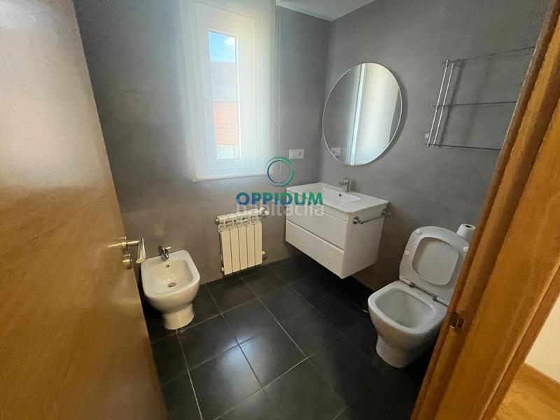 Foto 1293db35-eff8-438b-99f3-c540af757d87. Rent penthouse with parking pool in A Milagrosa Lugo