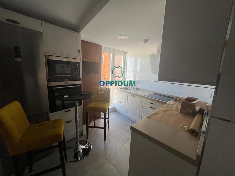 Foto 65e424ef-f509-4139-9ad2-fbdf3cd34751. Rent penthouse with parking pool in A Milagrosa Lugo