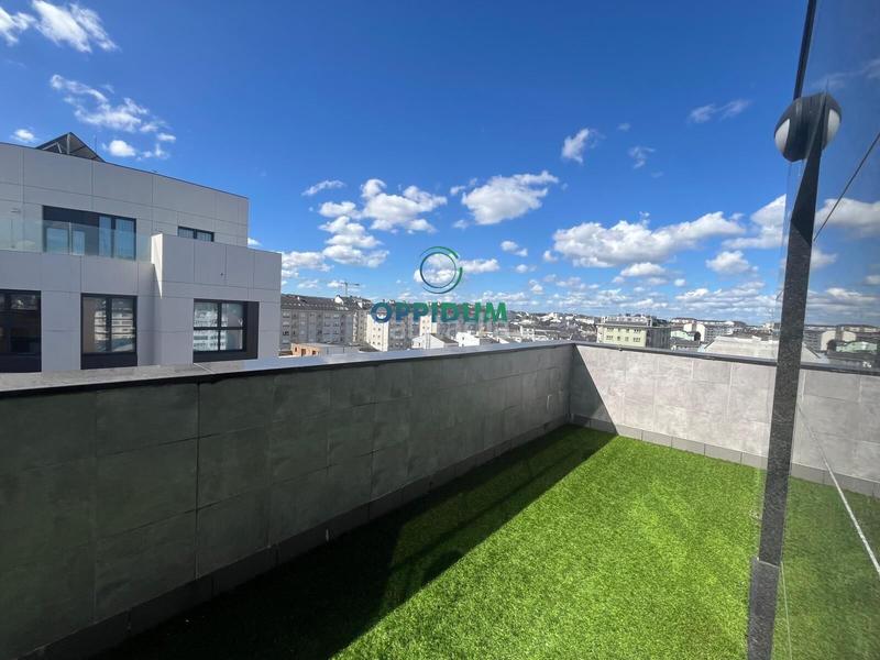 Foto 7d1d9af4-268b-4bd6-9cec-6bdca1db7289. Rent penthouse with parking pool in A Milagrosa Lugo