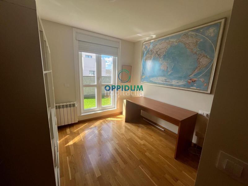 Foto 7d65b4fa-40ef-448a-bc9b-5f89fb433954. Rent penthouse with parking pool in A Milagrosa Lugo