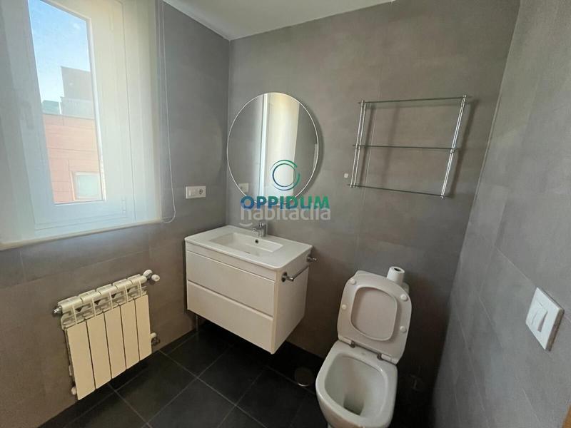 Foto b9fdebbd-8ed8-4fb9-acb6-0840782a52a9. Rent penthouse with parking pool in A Milagrosa Lugo