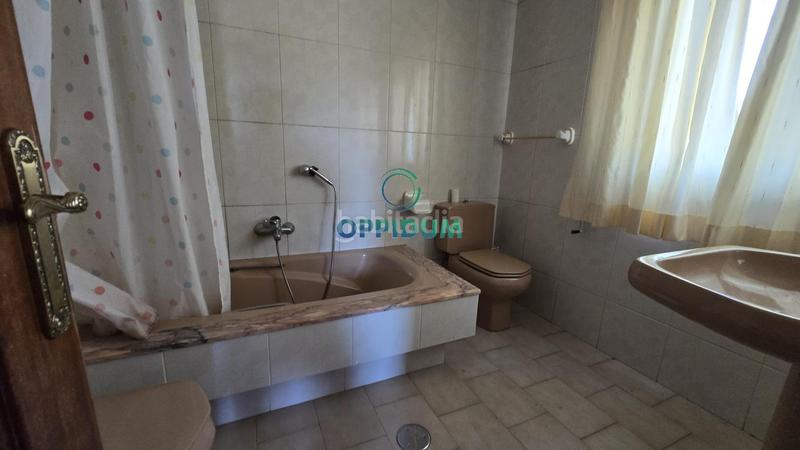 Foto 8da59a2f-2305-4e5d-b484-38eb86c72a15. House with parking pool in Cambre