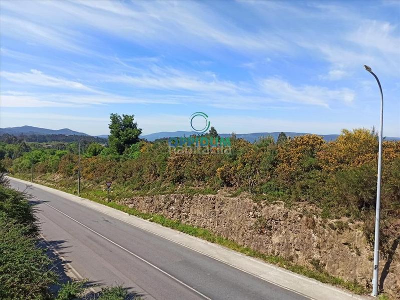 Foto 1ca24df5-078e-4395-8332-7508856dd16f. Terreno residenziale in O Milladoiro Ames