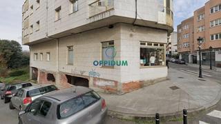Local commercial à Avenida jesus garcia naveira 54. Venta local comercial en betanzos, a coruña