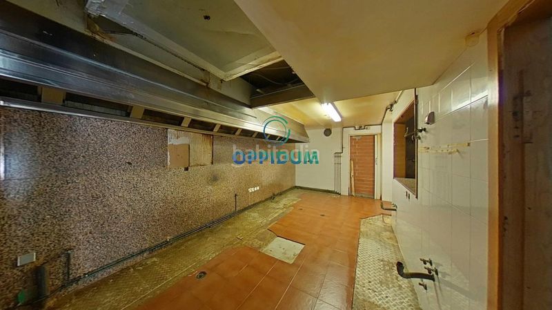 Foto 925ce438-f099-4ec3-b2e5-6907dcb72a4a. Local comercial a bella avenida 6 a Os Mallos Coruña (A)