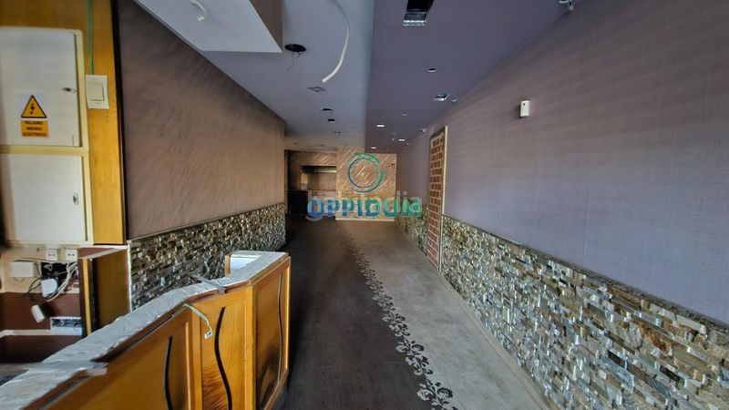 Foto bd4fb20f-e741-4ce5-af55-c9434d1b3274. Local comercial a bella avenida 6 a Os Mallos Coruña (A)