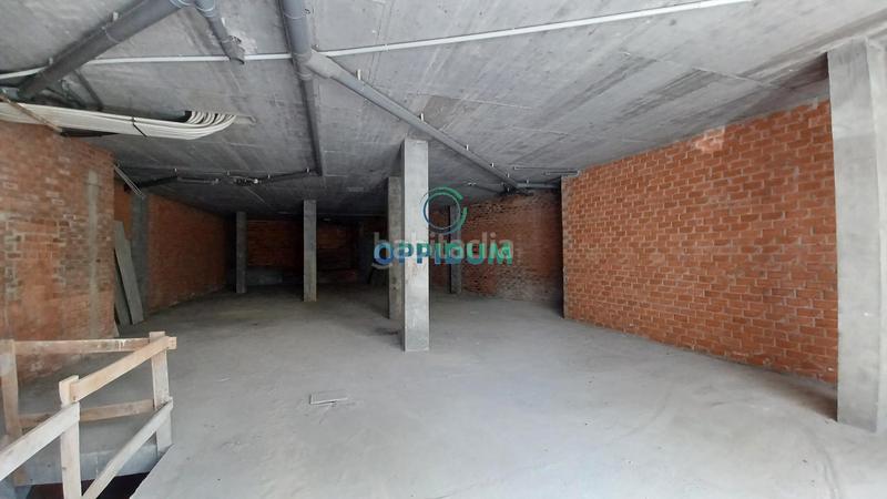 Foto 60aba410-04a6-4d4f-ac56-a24c254b5173. Local commercial dans rua al francisco j alvajar 14 dans Carral