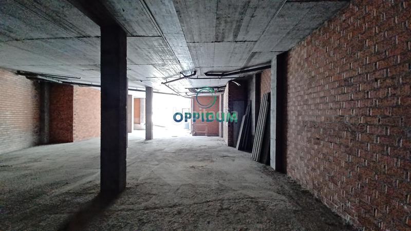 Foto 6b8395c2-6efe-471c-a378-79b8668456f3. Local commercial dans rua al francisco j alvajar 14 dans Carral