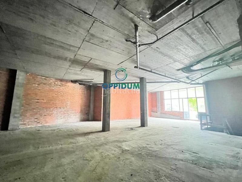 Foto 8cbb2d2a-4951-4648-bc84-67764ab16e83. Local commercial dans rua al francisco j alvajar 14 dans Carral