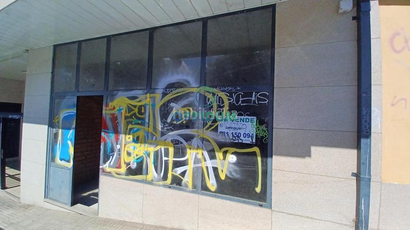 Foto a62a0a1d-6b22-4519-8db3-74b39a00b15f. Local commercial dans rua al francisco j alvajar 14 dans Carral